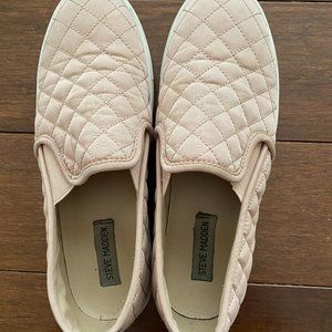 Steve Madden Pink Round Toe Flat Shoes
